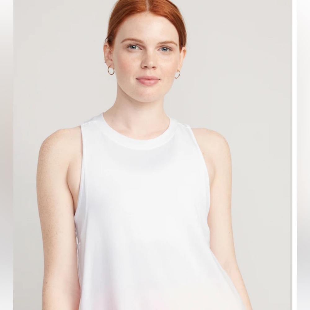 Sleeveless athletic cropped top- white